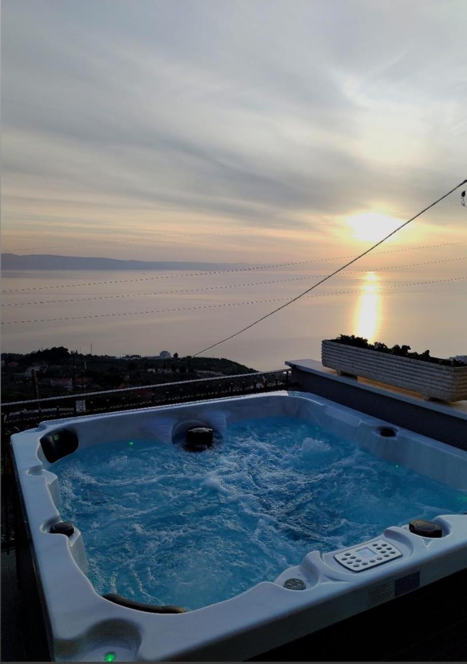 Holliday Home Alida With Jacuzzi Podgora Exterior photo